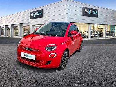 Second-hand Fiat 500e La Prima 86 kW (118 CP) 2025 Roșu Hatchback
