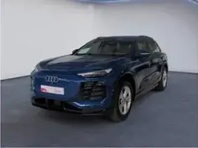 Gebraucht Audi Q6 e-tron 185 kW (252 PS) 2025 Blau (ascariblau) SUV