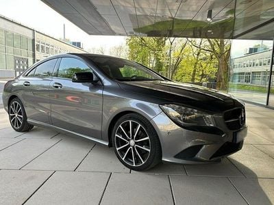 Gebraucht Mercedes CLA180 Night 122 PS (89 kW) 2014 Grau Limousine