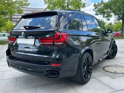 BMW X5 M50