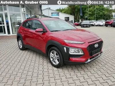 Gebraucht Hyundai Kona 120 PS (88 kW) 2019 Pulse red SUV