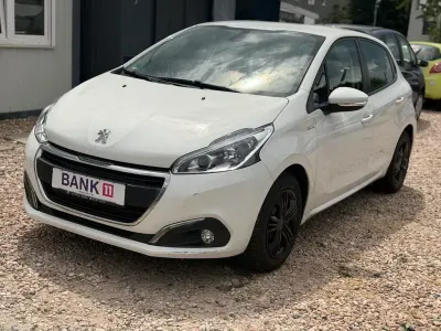 Gebraucht Peugeot 208 Urban Move 68 PS (50 kW) 2016 Blanc banquise Kleinwagen