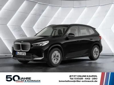 Neu BMW iX1 Performance 230 kW (313 PS) 2026 Schwarz SUV