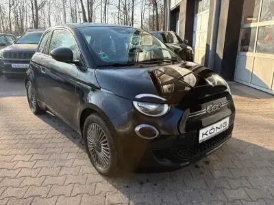 Second-hand Fiat 500e Icon 86 kW (118 CP) 2023 Negru Hatchback