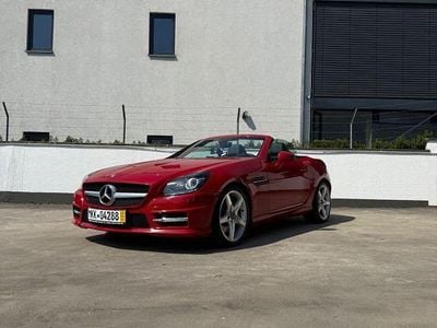 Gebraucht Mercedes SLK250 AMG 204 PS (150 kW) 2012 Rot Cabrio
