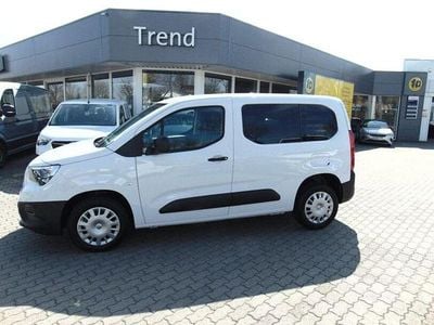 Gebraucht Opel Combo Life 102 PS (75 kW) 2023 Weiß Limousine
