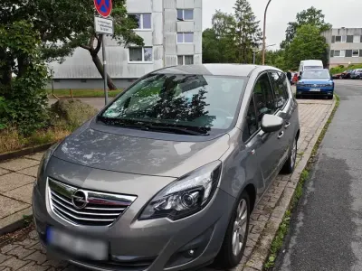 Gebraucht Opel Meriva 100 PS (73 kW) 2012 Beige Van / Kleinbus