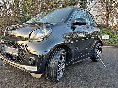 Schwarz Gebraucht 2022 Smart ForTwo Coupé Kleinwagen | 9.950 € (Fairer Preis)