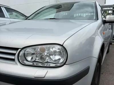 Gebraucht VW Golf IV 100 PS (73 kW) 1999 Silber Kleinwagen