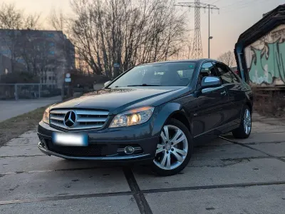 Gebraucht Mercedes C320 224 PS (164 kW) 2007 Grau Limousine