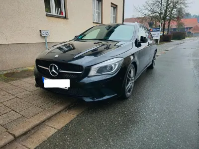 Gebraucht Mercedes CLA220 Shooting Brake 177 PS (130 kW) 2015 Schwarz Kombi