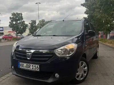 Gebraucht Dacia Lodgy Acces 102 PS (75 kW) 2015 Blau Van / Kleinbus