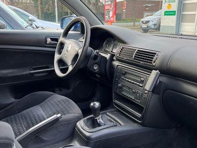 Gebraucht VW Passat Executive 116 PS (85 kW) 2002 Grau Limousine