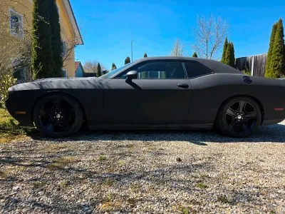 Używany Dodge Challenger 381 KM (280 kW) 2010 Czarny Coupe