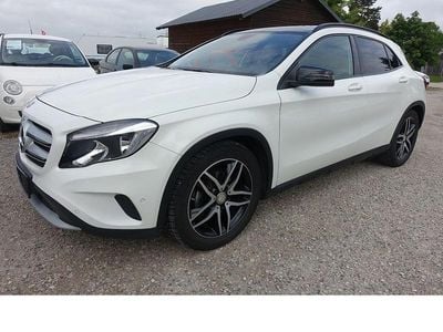Second-hand Mercedes GLA200 156 CP (114 kW) 2015 Alb SUV
