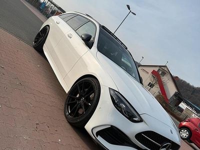 Gebraucht Mercedes C220 AMG line 200 PS (147 kW) 2022 Weiß Kombi