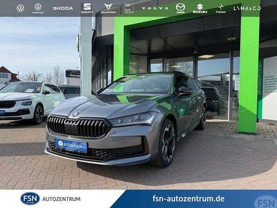 Neu Skoda Superb SportLine 150 PS (110 kW) 2026 Grau Kombi
