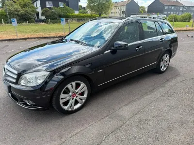 Gebraucht Mercedes C180 156 PS (114 kW) 2010 Schwarz Kombi