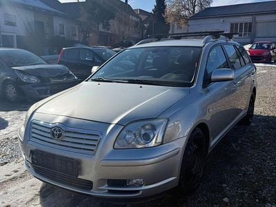 Gebraucht Toyota Avensis Executive 147 PS (108 kW) 2005 Silber Kombi