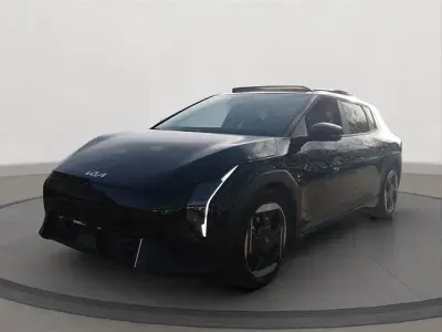 Neu Kia EV4 Earth 150 kW (204 PS) 2026 Schwarz Limousine