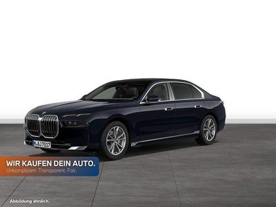 Gebraucht BMW 740 Sport Line 299 PS (219 kW) 2025 Carbonschwarz metallic Limousine