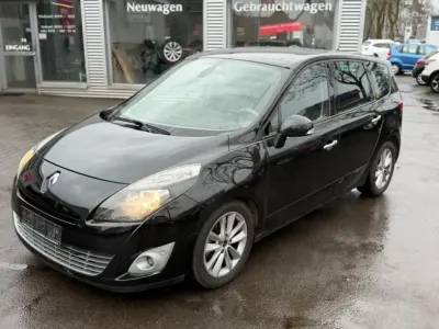 Gebraucht Renault Scénic III Luxe 150 PS (110 kW) 2010 Perlmuttschwarz (metallic) Kombi