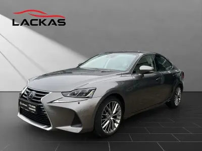Second-hand Lexus IS300h Luxury Line 223 CP (164 kW) 2021 Argintiu Berlinǎ