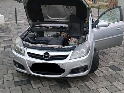 Silber Gebraucht 2008 Opel Signum Kleinwagen | 700 € (Superpreis)