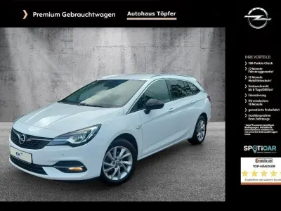 Usata Opel Astra Elegance 122 CV (89 kW) 2022 Bianco Utilitaria
