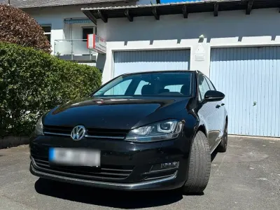 Gebraucht VW Golf VII Highline 140 PS (102 kW) 2013 Schwarz Limousine