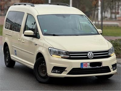 Gelb Gebraucht 2017 VW Caddy Maxi Van / Kleinbus | 13.499 € (Teuer)