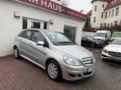 Gebraucht Mercedes B160 95 PS (69 kW) 2010 Silber Van / Kleinbus