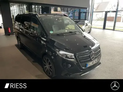 Gebraucht Mercedes V300 Avantgarde 237 PS (174 kW) 2026 Schwarz Van / Kleinbus