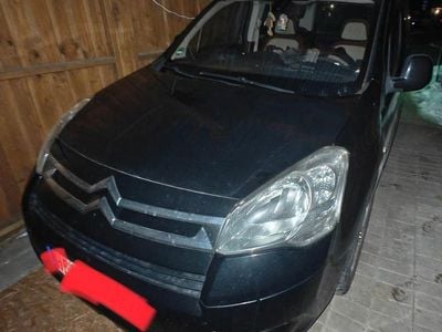 Schwarz Gebraucht 2009 Citroën Berlingo Van / Kleinbus | 3.900 € (Fairer Preis)