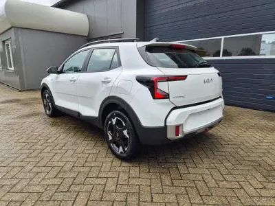 Neu Kia Stonic 116 PS (85 kW) 2026 Snow white pearl snow white pearl SUV