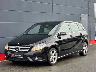 Gebraucht Mercedes B200 Sport 156 PS (114 kW) 2012 Kleinwagen