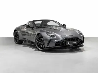Neu Aston Martin V8 Vantage 665 PS (489 kW) 2026 Grau Cabrio