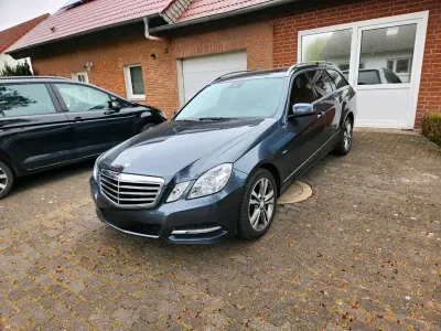 Used Mercedes E300 231 HP (169 kW) 2011 Grey Estate
