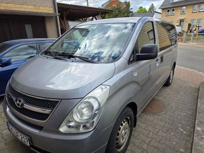 Hyundai H-1