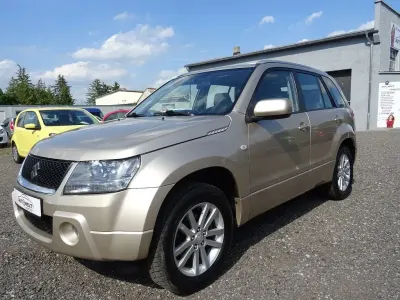 Gebraucht Suzuki Grand Vitara Club 140 PS (102 kW) 2009 Beige SUV
