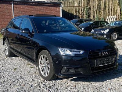 Gebraucht Audi A4 Design 190 PS (139 kW) 2018 Mythosschwarz metallic Kombi
