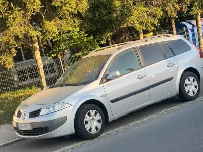 Używany Renault Mégane GrandTour 86 KM (63 kW) 2006 Srebrny Kombi