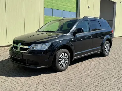 Usado Dodge Journey SE 170 HP (125 kW) 2010 Preto SUV