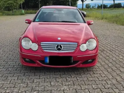 Gebraucht Mercedes CLC180 143 PS (105 kW) 2008 Rot Kleinwagen