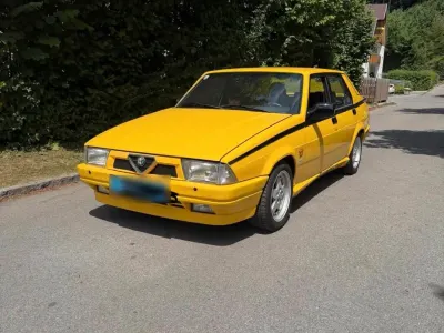 Gebraucht Alfa Romeo 75 184 PS (135 kW) 1988 Gelb Limousine
