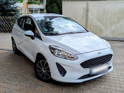 Gebraucht Ford Fiesta Trend 71 PS (52 kW) 2018 Weiß Kleinwagen