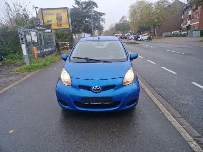 Second-hand Toyota Aygo 68 CP (50 kW) 2009 Albastru Hatchback