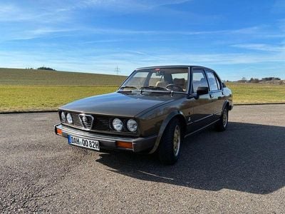 Gebraucht Alfa Romeo Alfetta Quadrifoglio Verde 131 PS (96 kW) 1982 Braun Limousine