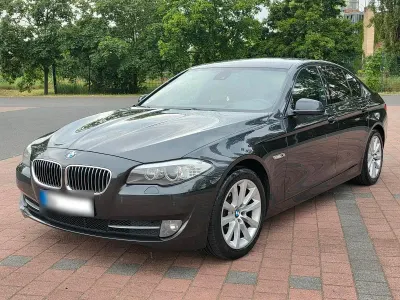 Gebraucht BMW 525 Shadowline 204 PS (150 kW) 2010 Grau Limousine