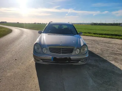 Używany Mercedes E220 150 KM (110 kW) 2006 Szary Kombi